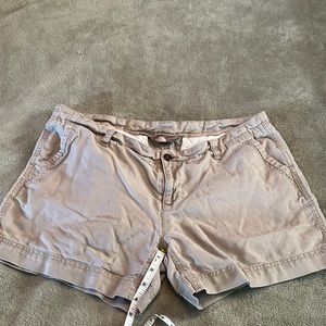 Women’s North Face shorts 14 long